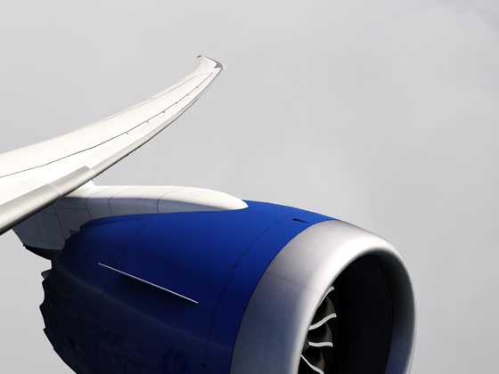 United 787-10 Flight to Long Beach