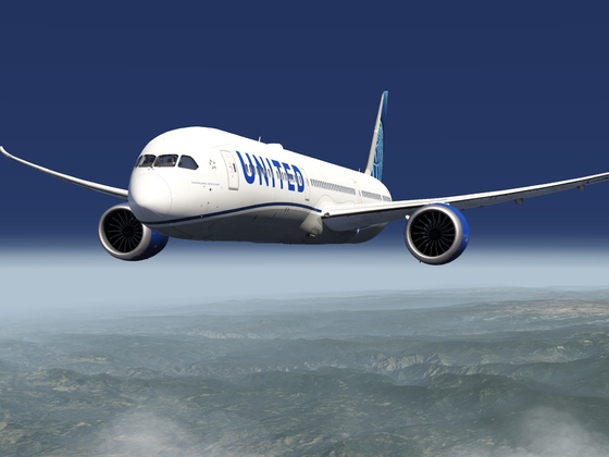 United 787-10 Flight to Long Beach